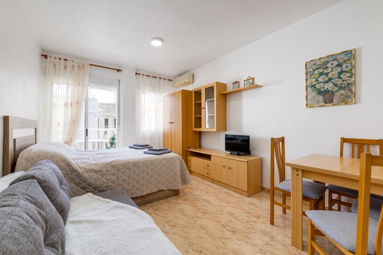 Studio Caballero De Rodas Torrevieja Dış mekan fotoğraf